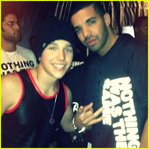 VAU! Austin Mahone: Sedaj ima isto glasbeno založbo kot Drake in Nicki Minaj!
