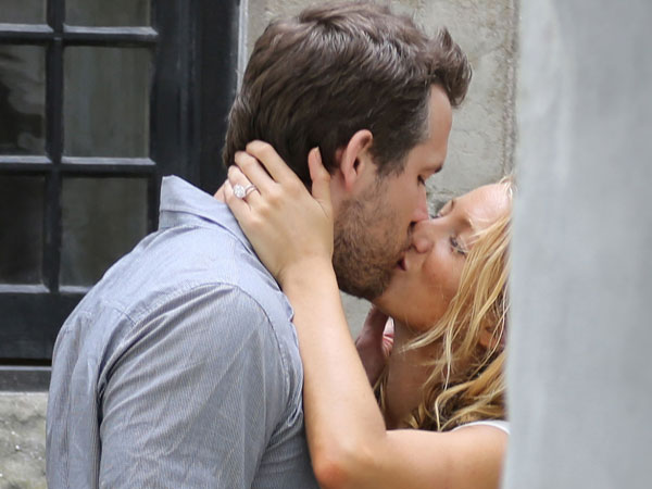 Vroče! Blake Lively: Pokazala svoj poročni prstan!