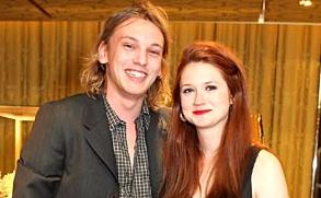 FOTO: Bonnie Wright in Jamie Campbell-Bower sta čudovit parček!