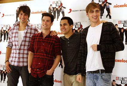 Big Time Rush so priznali: Oblačili smo se kot dekleta!
