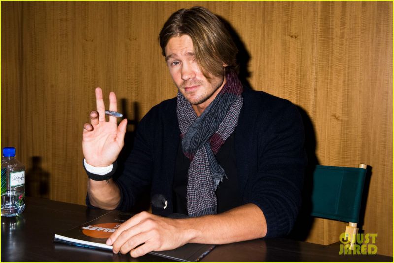 Foto: Si Chad Michael Murray pušča dolge lase?!