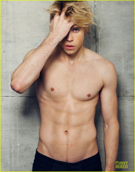 HOT! Chord Overstreet: Razgalil se je!