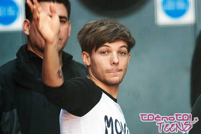 Directionerji obsodili 'selfie' Louisovega očima!