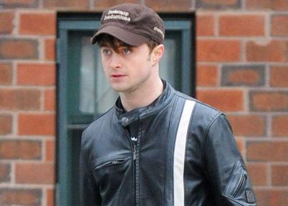 VIDEO: Predstavljamo ti trailer prvega filma Daniela Radcliffea po 'Harryju Potterju'!