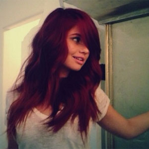 Debby Ryan: Po novem je rdečelaska!