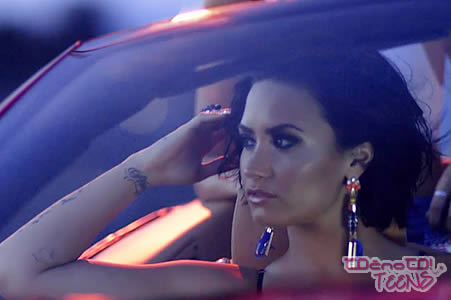 VIDEO! Demi predstavlja Cool For The Summer!