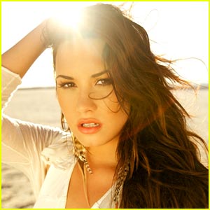 Demi Lovato: Kmalu se vrača na velike odre!