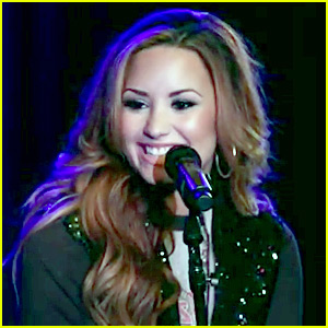 Video: Talentirana Demi Lovato: Njeno petje v živo je brezhibno!
