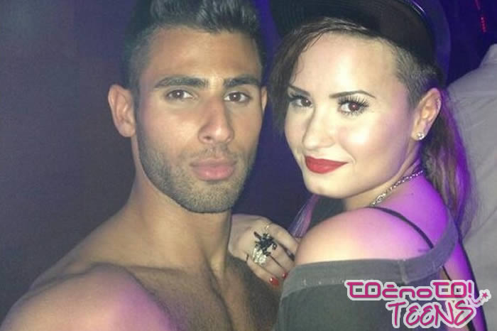 Mar Demi Lovato sploh ne ve, kaj bi počela z njimi?!