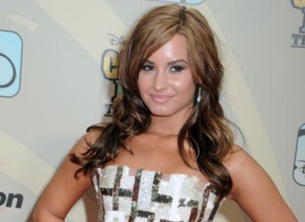 VROČE: Demi Lovato za praznike ostaja na rehabilitaciji!
