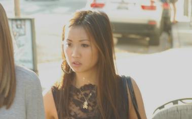 Brenda Song: Razvaja se s kozmetiko in dragulji