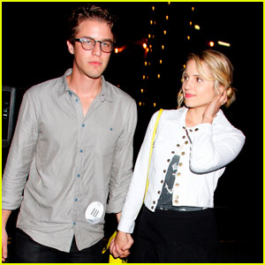 Foto: Dianna Agron: Prvič ujeta z novim fantom!