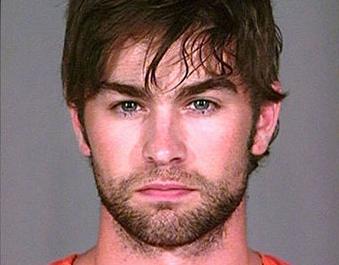 VROČE: Chace Crawford aretiran zaradi marihuane!