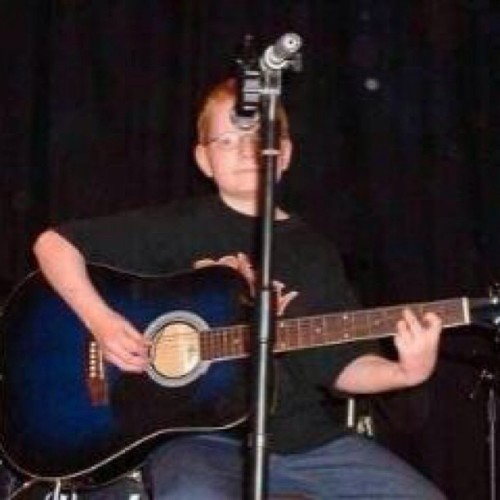 LJUBKO! Ed Sheeran: Pokazal je fotografijo iz svojega prvega nastopa!