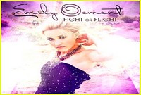 VROČE: Naslovnica prvega albuma Emily Osment!