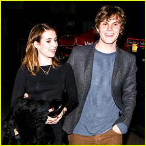Foto: Emma Roberts: Za Valentinovo s fantom na romantično večerjo!