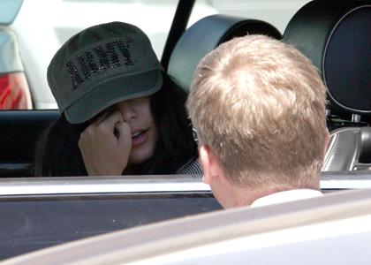 Vanessa Hudgens: Povzročila je prometno nesrečo, a sploh ni hotela stopiti iz avta!