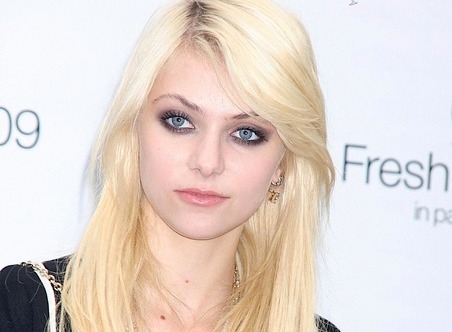 Taylor Momsen: Kadim. Zakaj se obremenjujete s tem sr**jem?