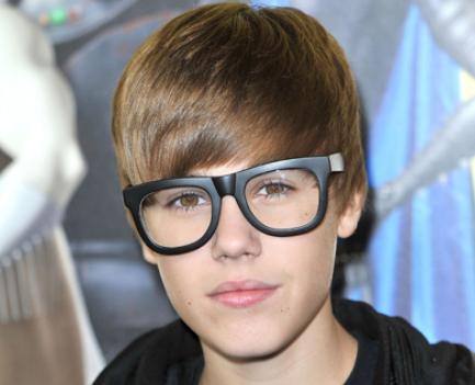 AVDIO: Čisto nova pesem Justina Bieberja 'Pray'!