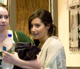 FOTO: Ashley Tisdale je pokazala svojo temnejšo barvo las!