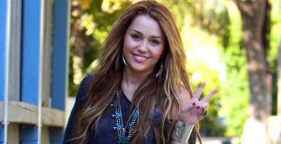 Miley Cyrus: Z mamo sta zelo navezani druga na drugo!