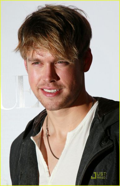 Foto: Chord Overstreet kot seksi učitelj