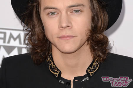 NAJBOLJ SEKSI MOŠKI: Kdo je premagal Harryja Stylesa?!