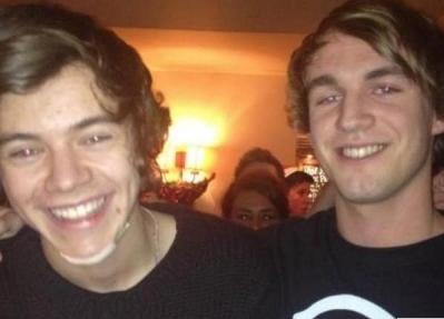 Harry iz 1D: Na smučanju s Taylor Swift si je poškodoval brado!