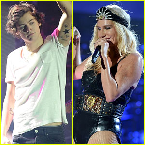 VROČE! Harry iz 1D in Ke$ha: Flirtala kar v radijski oddaji!