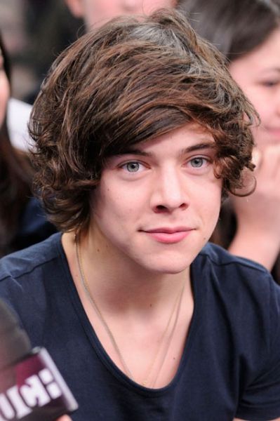 Šok! Harry iz One Direction: Hoče res izstopati iz skupine?!