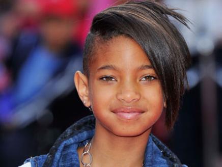 Willow Smith: Vedno mora vprašati za dovoljenje svojo slavno mamo!