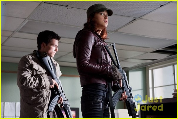 Foto: Josh Hutcherson: S pištolo v rokah!