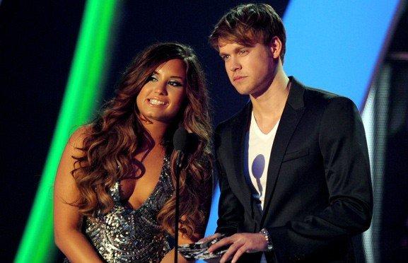 Demi Lovato: Pri pisanju albuma pomaga Chordu Overstreetu!