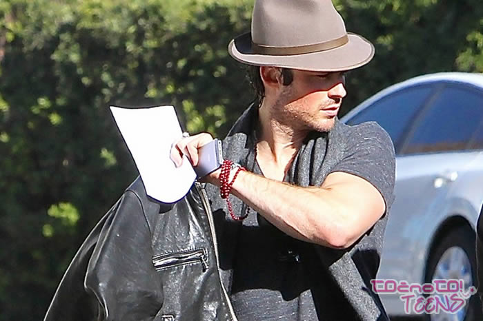 ZALJUBLJENA! Ian Somerhalder se je oglasil pri Nikki doma!