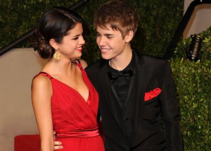VROČE: Justin Bieber si bo pustil brke, Selena ni niti malo navdušena!