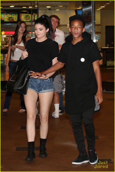 Vroče! Kylie in Jaden javno pokazala svoje razmerje!