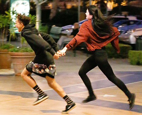 Kylie Jenner & Jaden Smith: Bežita pred paparaci!