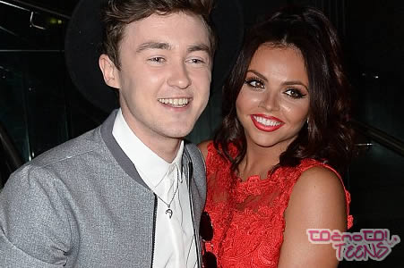 ZAROČENA! Jesy Nelson iz Little Mix in Jake Roche iz Rixton!