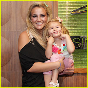 FOTO: 20-letna Jamie Lynn Spears je spet pokazala svojo 2-letno princesko