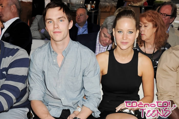Jennifer Lawrence namignila, da je zaročena!