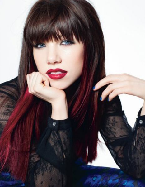 Carly Rae Jepsen: Svojega bivšega fanta je spoznala na rdeči preprogi!