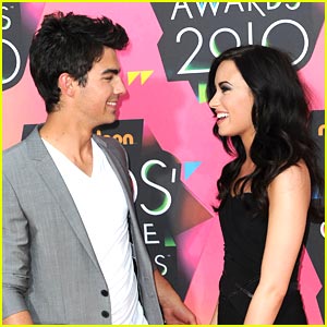 Joe Jonas: Zveza z Demi je bila nepričakovana!