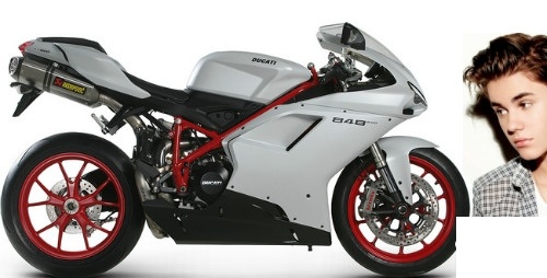 Razsipni Justin Bieber: Za 15.000 evrov si je kupil motor!
