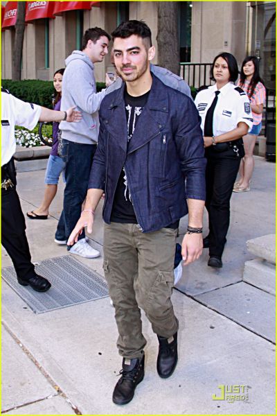 Joe Jonas: V prihodnosti ga morda čaka tudi moda!