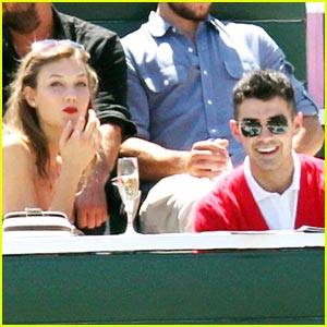 Joe Jonas: Ni z manekenko, kot so pisali!
