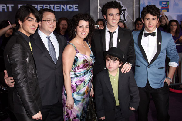 10 razlogov, zakaj imamo radi Jonas Brothers