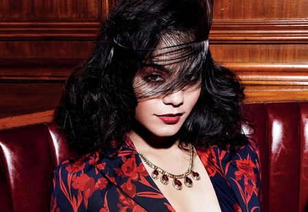 FOTO: Vanessa Hudgens: V videzu iz 70'ih let!