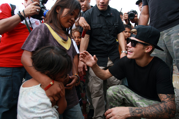 Justin Bieber: Pomagal žrtvam tajfuna!
