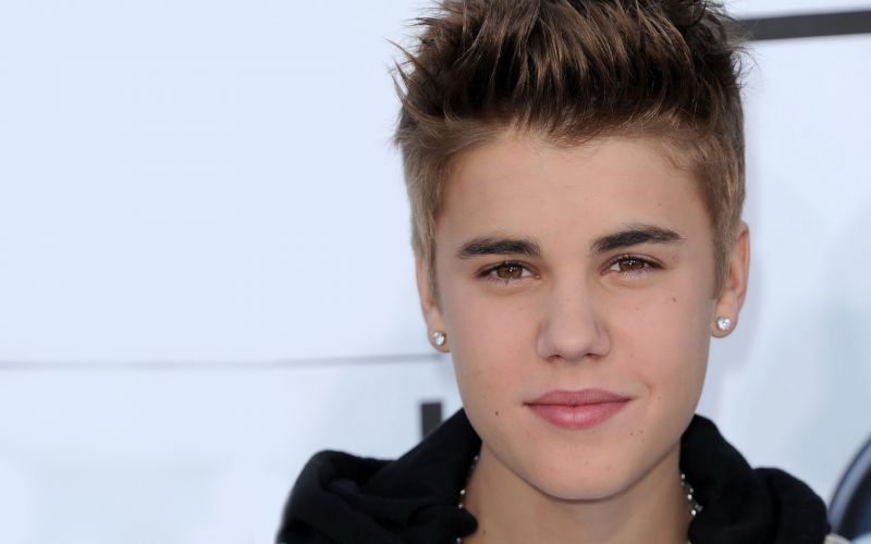 Justin Bieber: MusicMonday komadi bodo postali kolekcija z omejeno izdajo!