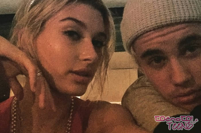 VIDEO! Justin v novo leto vstopil s Hailey!